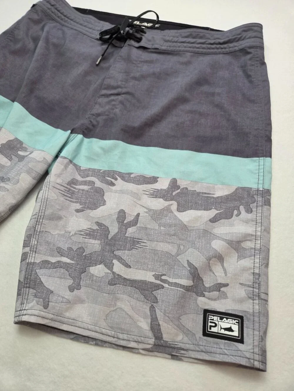 Pelagic High Performance Gray Camo Fishing Board Shorts Men's Size 36